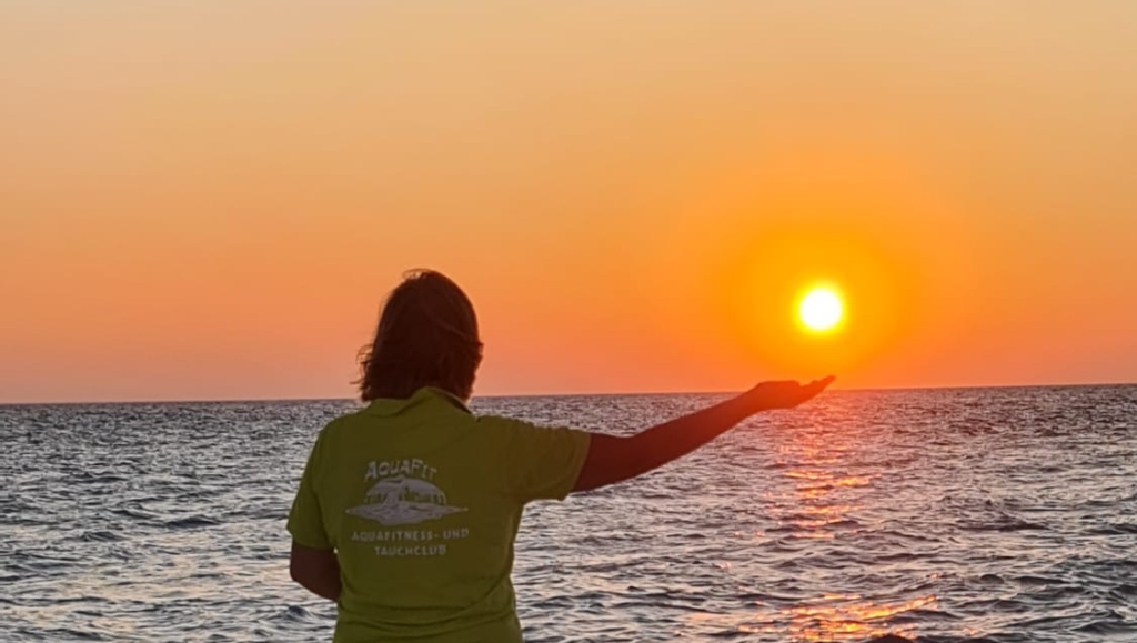 810dbbb0-4ef1-4327-9d96-e9405cfed68a